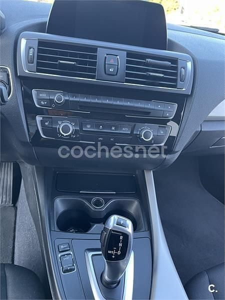 Gris / plata Usado 2016 BMW 118 Utilitario | 14.990 € (Buen precio) - Imagen 1/4