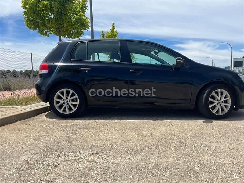 Usado VW Golf Plus Cross Advance 105 CV (77 kW) 2012 Negro Monovolumen