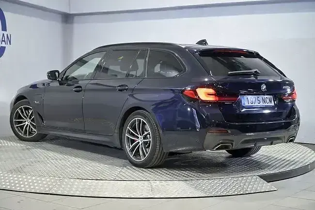 Usado BMW 530e Comfort Edition 292 CV (214 kW) 2021 Azul Familiar