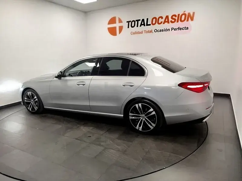 Usado Mercedes C220 200 CV (147 kW) 2021 Gris / plata Berlina