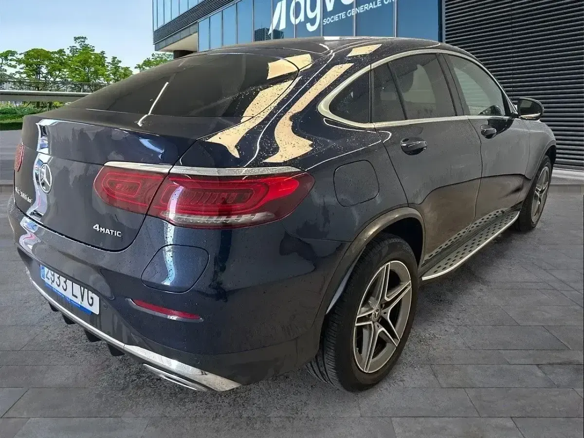 Usado Mercedes GLC300e 306 CV (225 kW) 2021 Azul Coupe