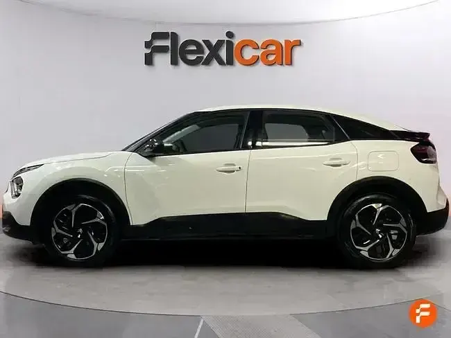 Używany Citroën C4 Feel 130 KM (95 kW) 2023 Biały SUV