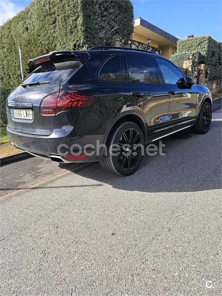Usado Porsche Cayenne Platinum Edition 245 CV (180 kW) 2012 Negro SUV