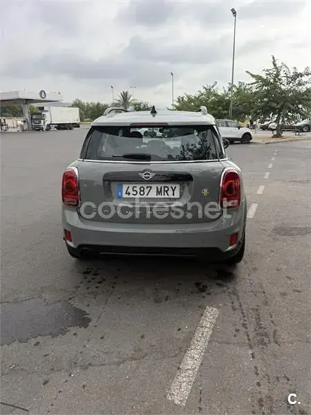 Usado Mini One Countryman 102 CV (75 kW) 2019 Marrón SUV