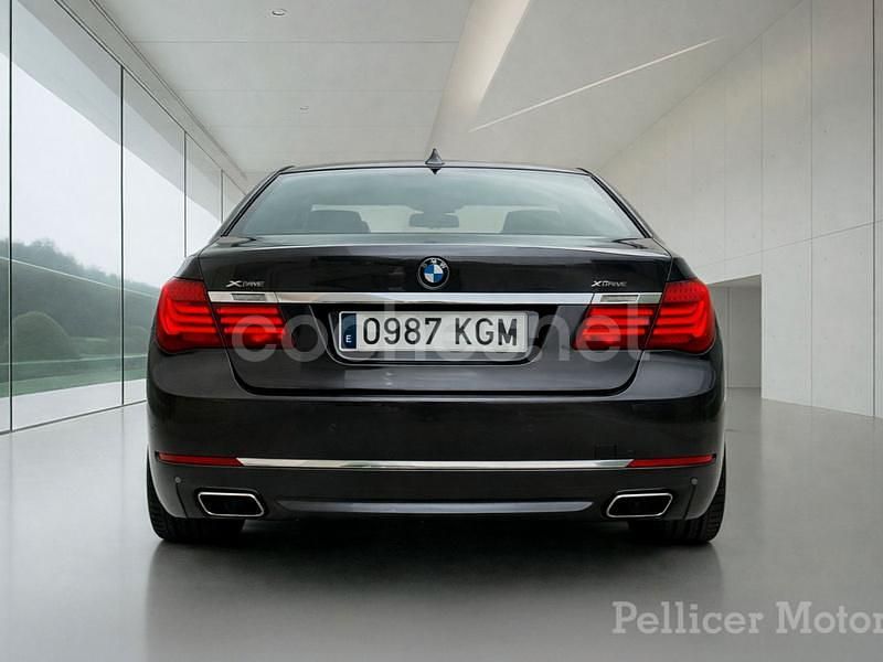 Usado BMW 750 Efficient Dynamics 381 CV (280 kW) 2014 Negro Berlina