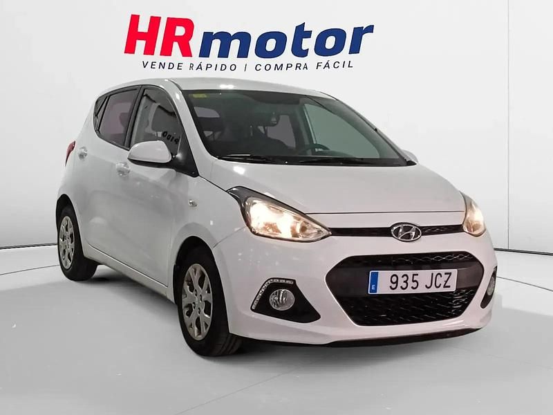 Usado 2015 Hyundai i10 Utilitario | 7410 € (Precio justo) - Imagen 1/4