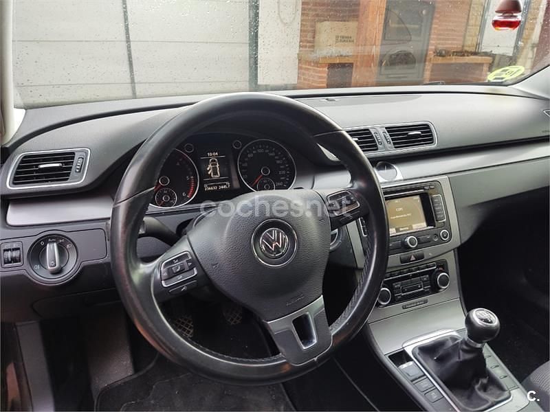 Marrón Usado 2011 VW Passat Advance Familiar | 6500 € (Precio justo) - Imagen 1/4