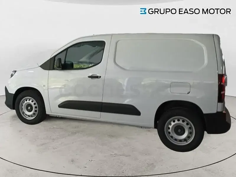 Nuevo Fiat Doblò 100 CV (73 kW) 2025 Blanco Monovolumen