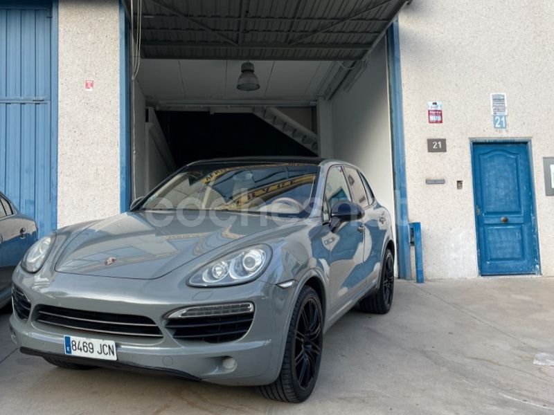 Gris / plata Usado 2012 Porsche Cayenne SUV | 18.999 € (Precio justo) - Imagen 1/4