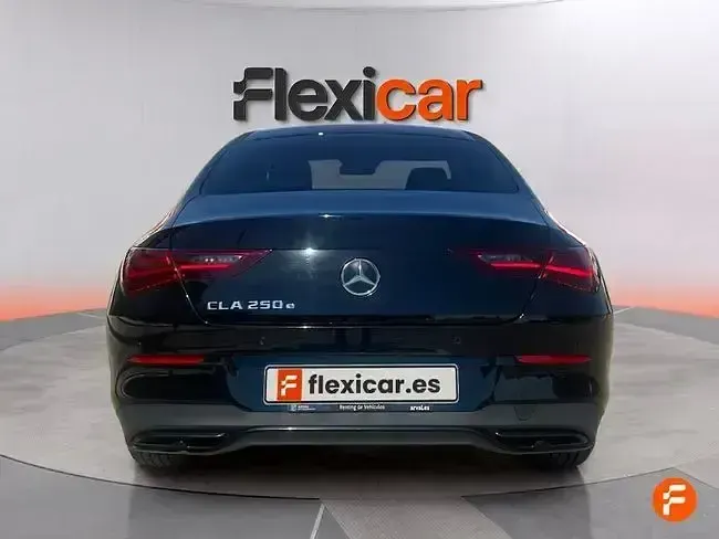 Usado Mercedes CLA250e 218 CV (160 kW) 2023 Negro Coupe