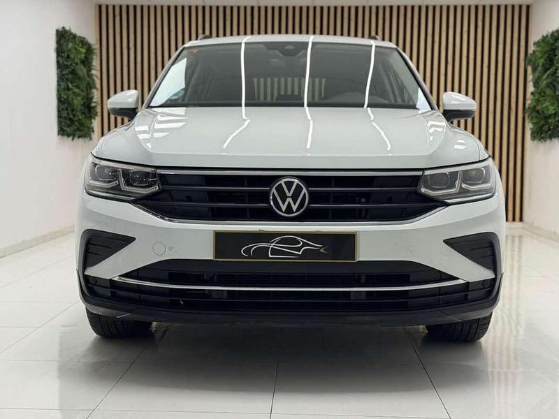 Usado VW Tiguan Life 150 CV (110 kW) 2021 Blanco SUV