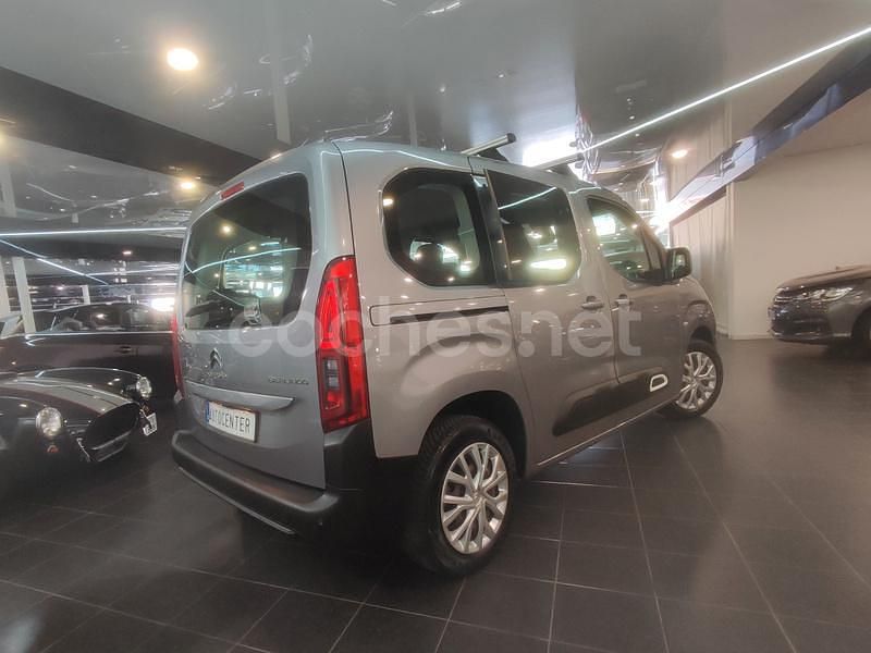 Usado Citroën Berlingo Feel 110 CV (80 kW) 2019 Gris / plata Monovolumen