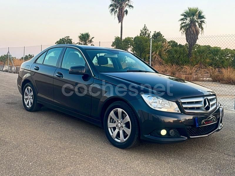 Negro Usado 2012 Mercedes C180 Edition Berlina | 9900 € (Buen precio) - Imagen 1/4