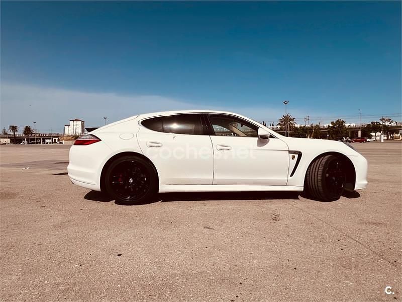 Käytetty Porsche Panamera 400 HP (294 kW) 2010 Valkoinen Viistoperä