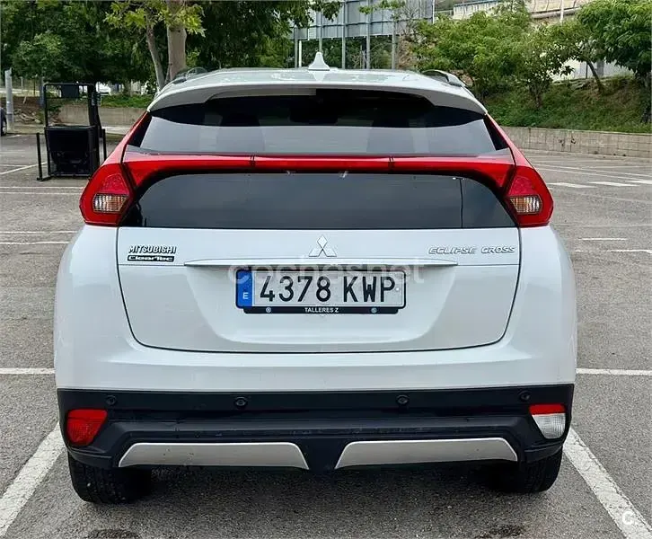 Usado Mitsubishi Eclipse Cross Motion 163 CV (119 kW) 2019 Blanco SUV