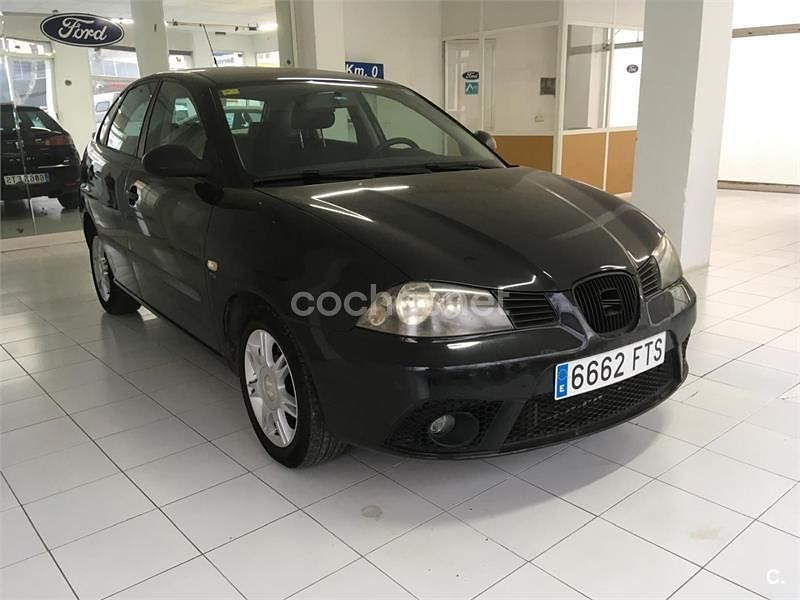 Usado Seat Ibiza Reference 100 CV (73 kW) 2007 Negro Utilitario