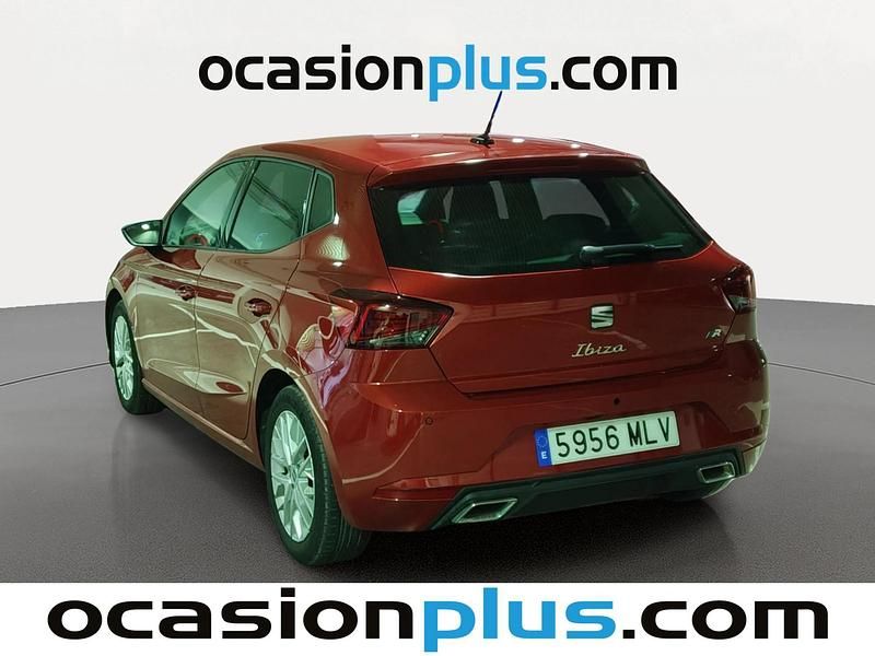 Usado Seat Ibiza FR 110 CV (80 kW) 2023 Rojo Utilitario