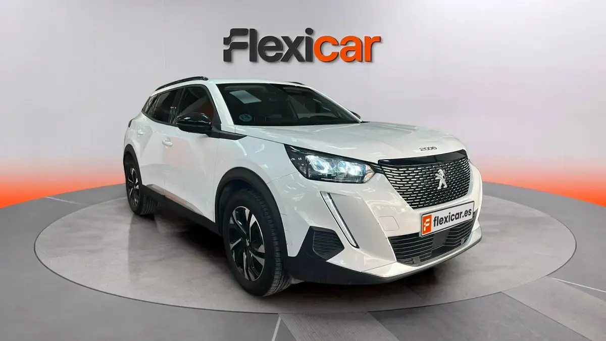 Usado Peugeot 2008 Allure 110 CV (80 kW) 2022 SUV