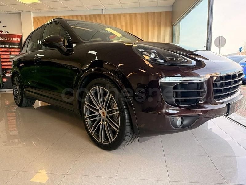 Usado Porsche Cayenne S Platinum Edition 385 CV (283 kW) 2017 Marrón SUV