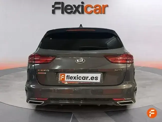Usado Kia Ceed GT GT-Line 140 HP (102 kW) 2019 Cinzento Carrinha