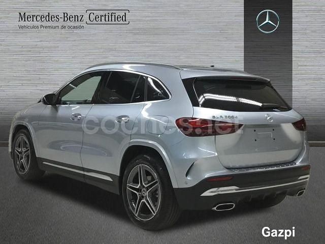 Nuevo Mercedes GLA200 150 CV (110 kW) 2025 Gris / plata SUV