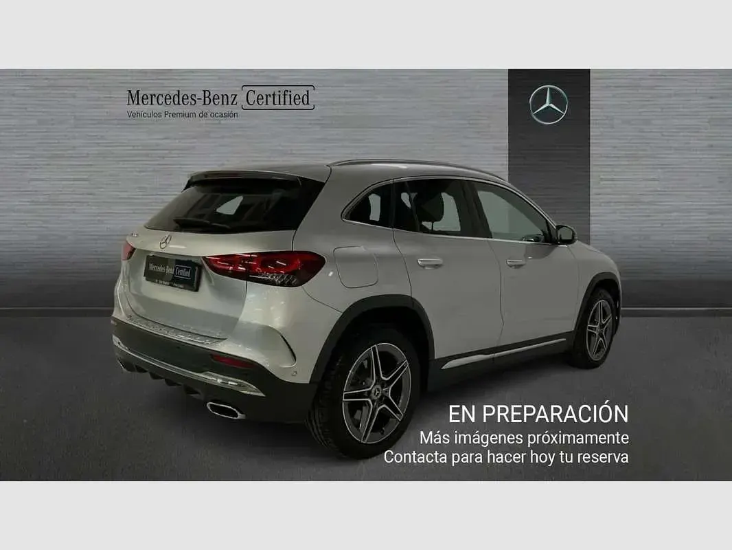 Usado Mercedes GLA250 218 CV (160 kW) 2022 Plateado SUV