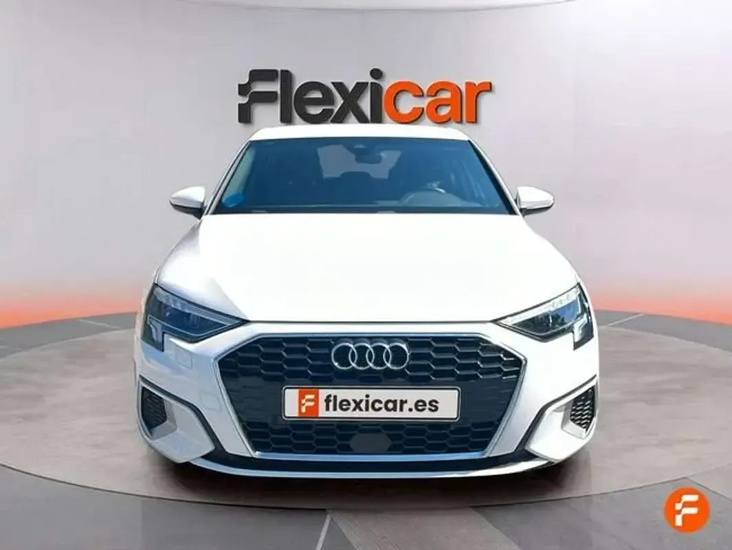 Usado Audi A3 Sportback Advanced 204 CV (150 kW) 2022 Blanco Utilitario