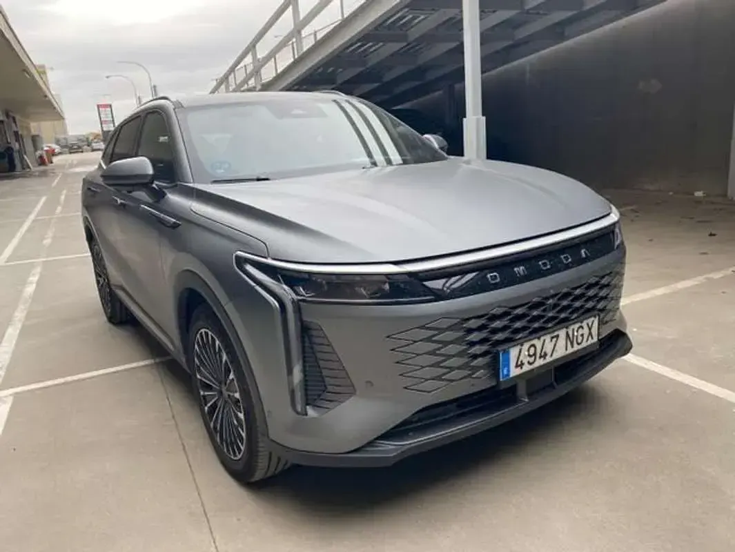 Usado Omoda 9 544 CV (400 kW) 2025 Gris SUV
