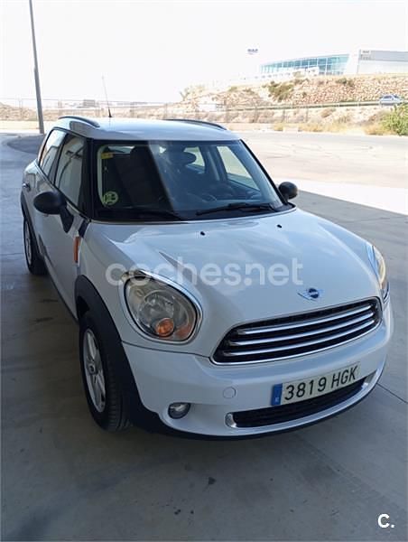 Blanco Usado 2012 Mini One D Countryman SUV | 8300 € (Precio justo) - Imagen 1/4