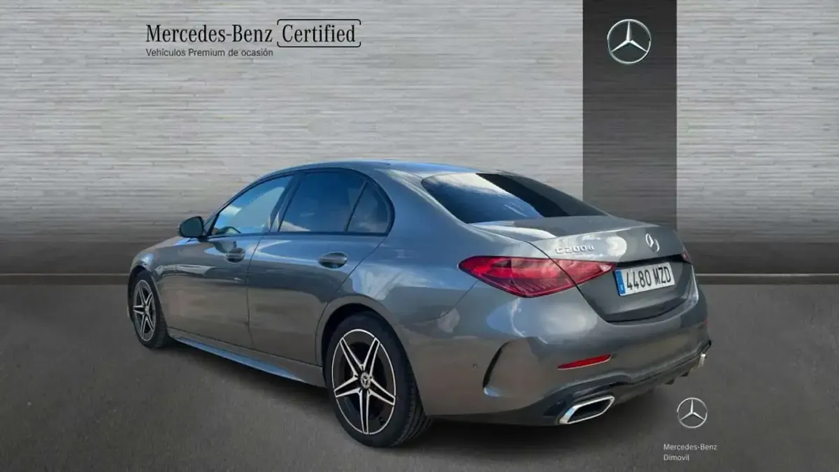 Usado Mercedes C200 163 CV (119 kW) 2025 Gris Berlina