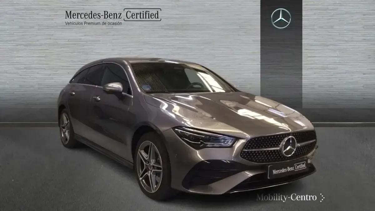 Usado Mercedes CLA250e 163 CV (119 kW) 2025 Gris montaña Coupe