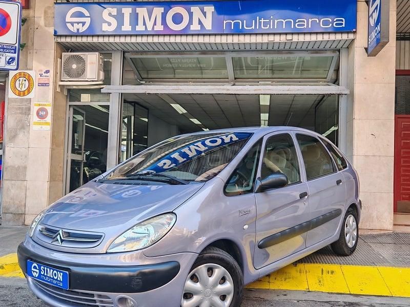 Usado Citroën Xsara Picasso 117 CV (86 kW) 2000 Gris / plata Monovolumen