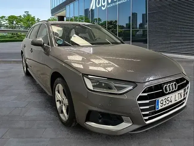 Usado Audi A4 Advanced Plus 163 CV (119 kW) 2021 Gris Familiar