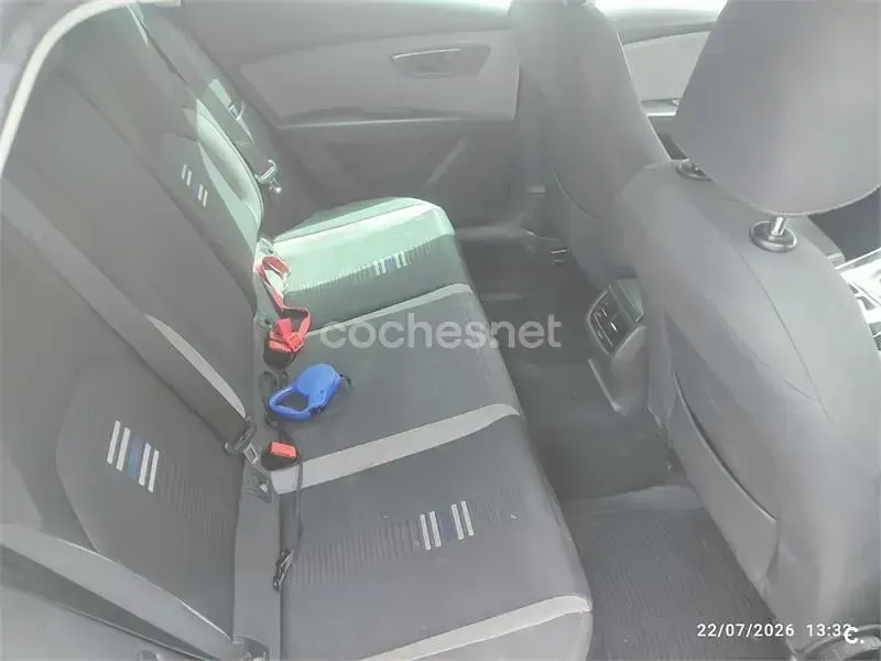 Usado Seat Leon ST Style 115 CV (84 kW) 2019 Gris / plata Familiar