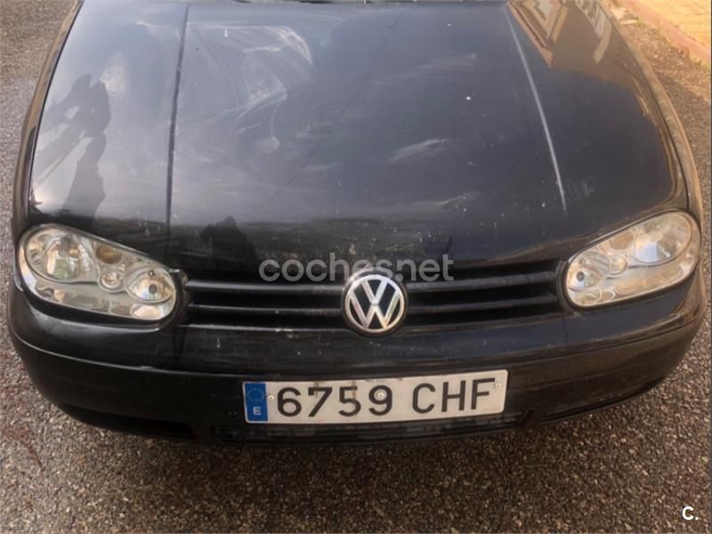 Negro Usado 2003 VW Golf IV Highline Berlina | 500 € - Imagen 1/4