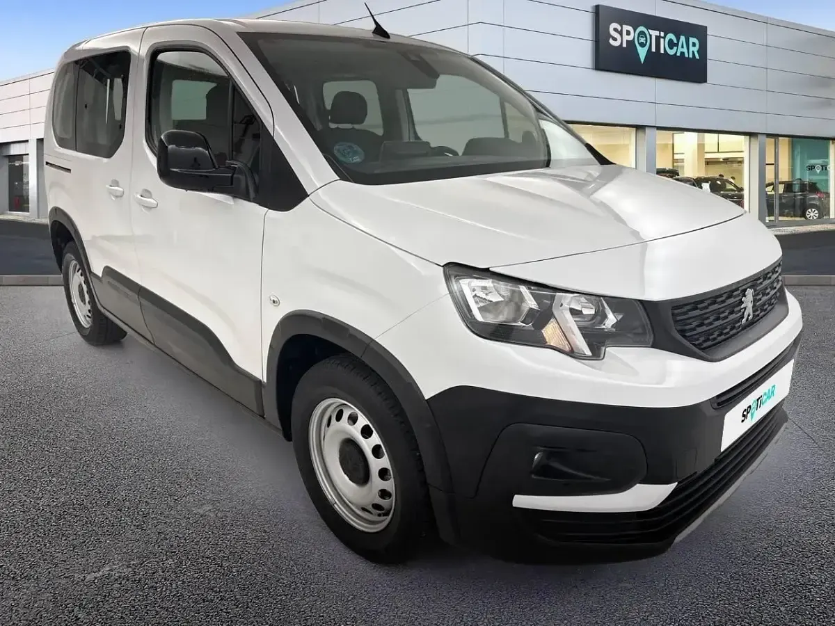 Usado Peugeot Rifter Business-Line 100 CV (73 kW) 2023 Blanco Monovolumen