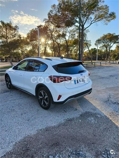 Usado Ford Focus Active 155 CV (114 kW) 2023 Blanco Berlina