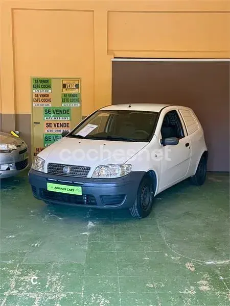 Usado Fiat Punto Classica 70 CV (51 kW) 2007 Blanco Utilitario