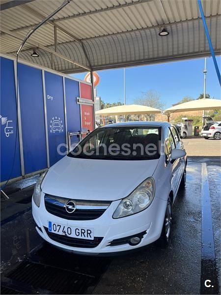 Usado Opel Corsa Cosmo 90 CV (66 kW) 2009 Blanco Utilitario
