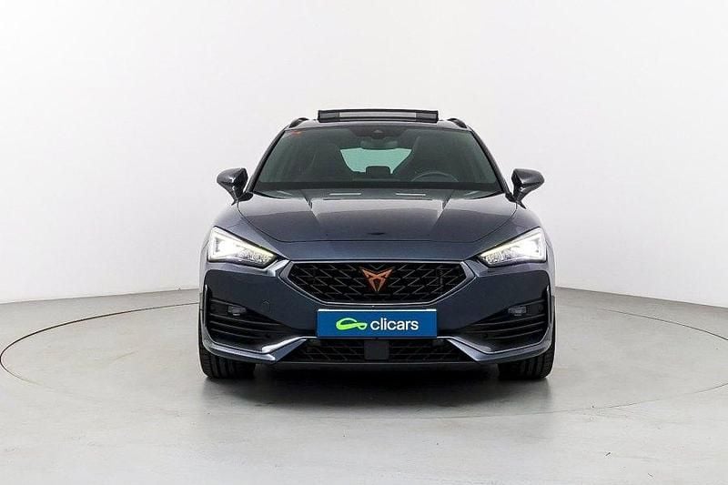 Usado Cupra Leon VZ 245 CV (180 kW) 2025 Gris / plata Familiar