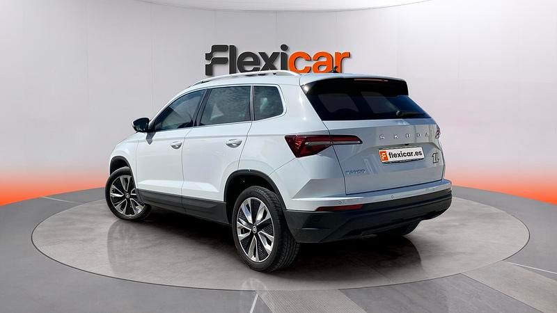 Usado Skoda Karoq Style 150 CV (110 kW) 2023 Blanco SUV