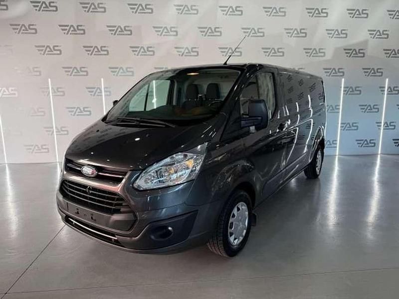Usado Ford Tourneo Titanium 131 CV (96 kW) 2018 Gris Monovolumen