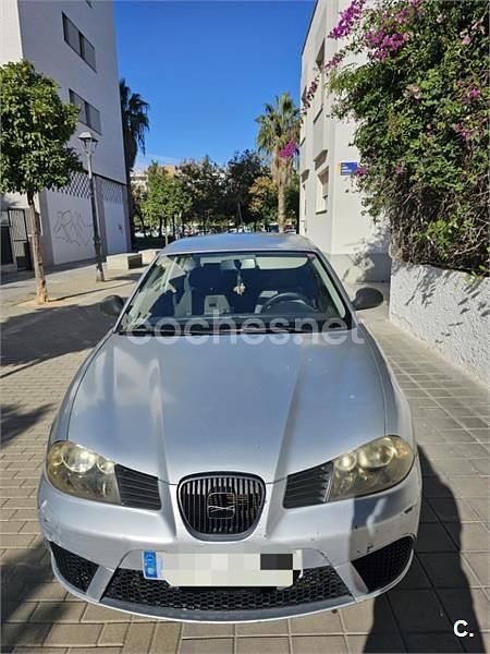 Usado Seat Ibiza Reference 70 HP (51 kW) 2006 Cinzento Sedan
