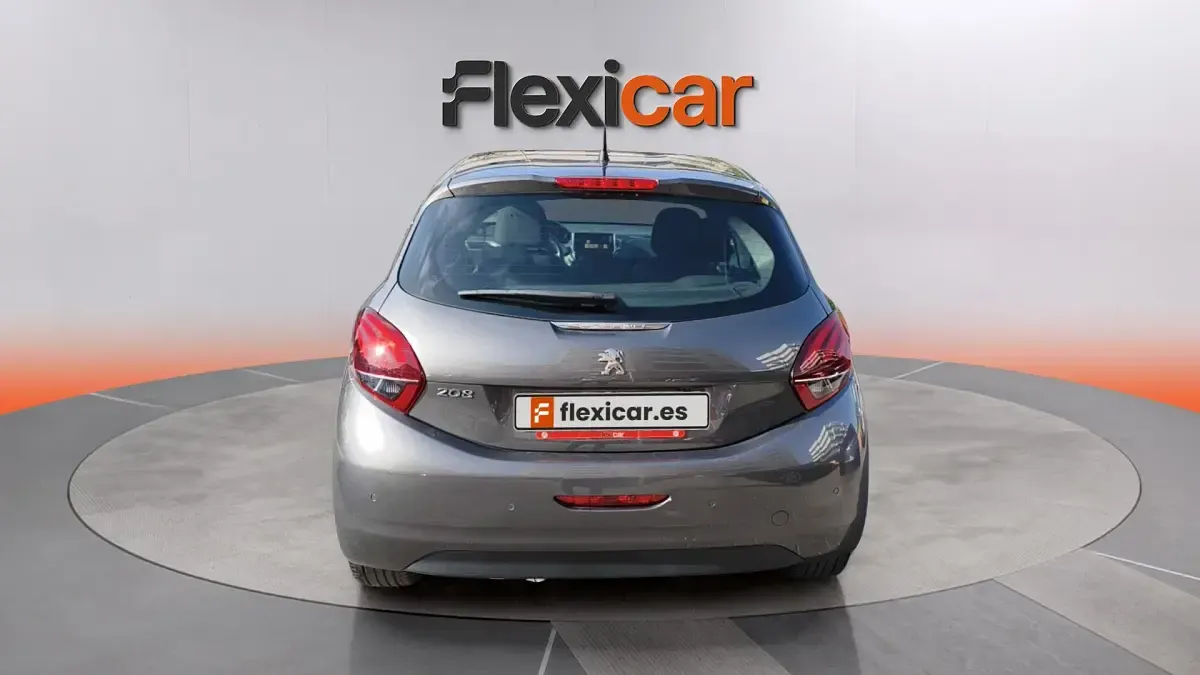 Usado Peugeot 208 Allure 110 CV (80 kW) 2018 Gris Utilitario