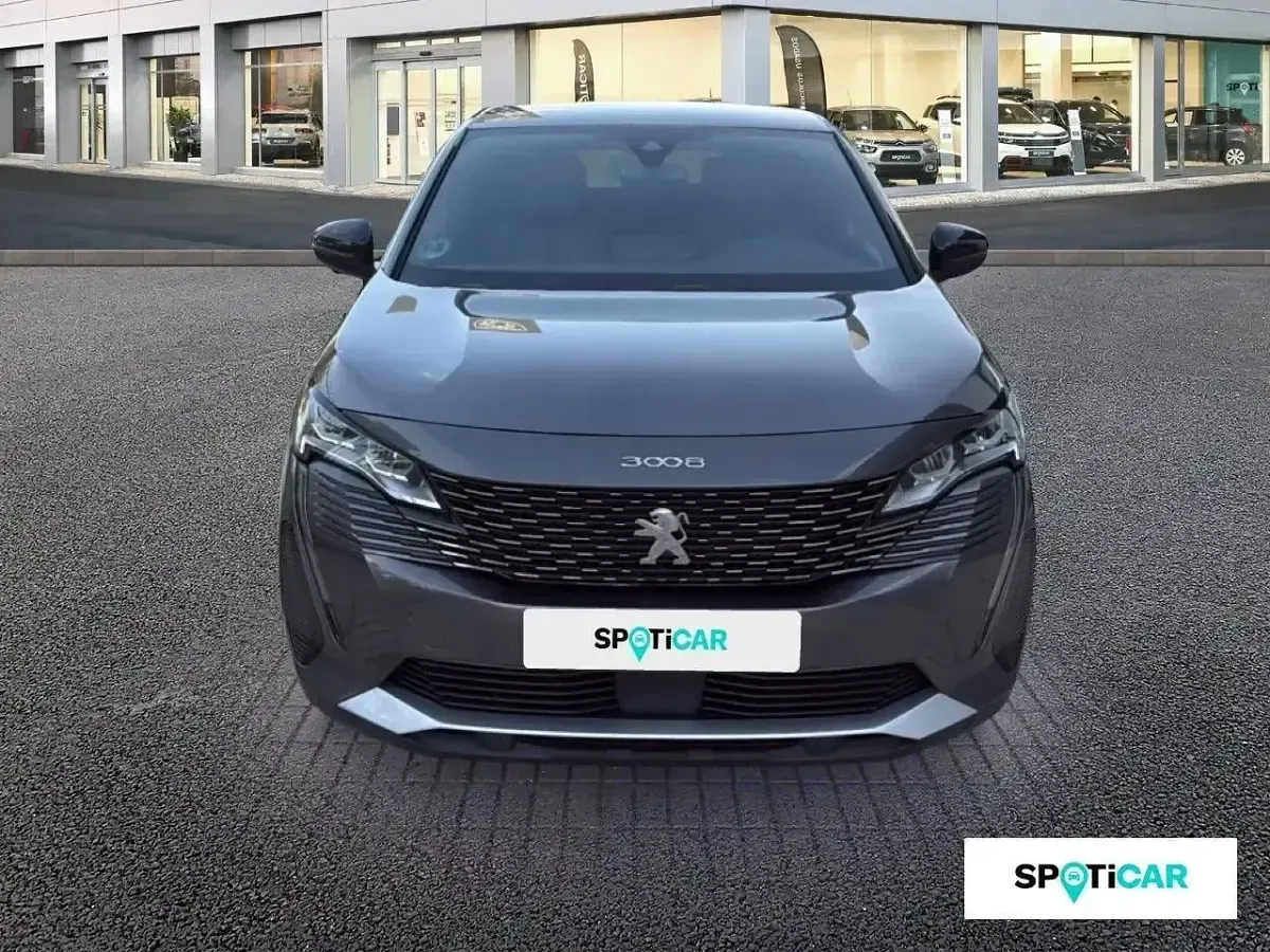 Usado Peugeot 3008 Allure 130 CV (95 kW) 2023 Gris SUV