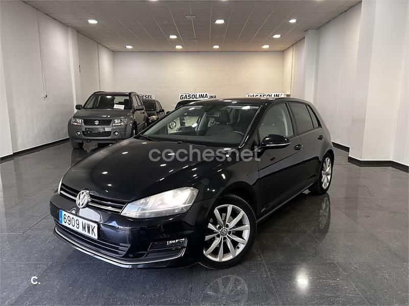 Negro Usado 2017 VW Golf Advance Berlina | 13.000 € (Super precio) - Imagen 1/4