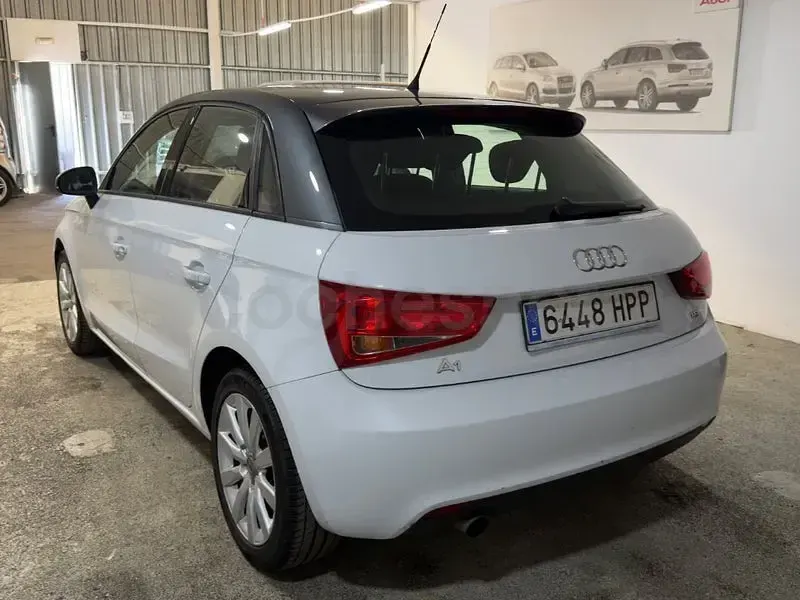 Usado Audi A1 Sportback Attraction 90 CV (66 kW) 2013 Blanco Utilitario