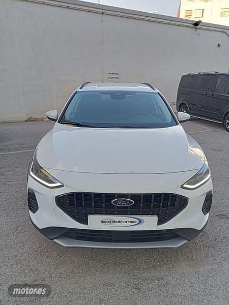 Blanco Usado 2023 Ford Focus Active Familiar | 21.500 € (Un poco caro) - Imagen 1/4