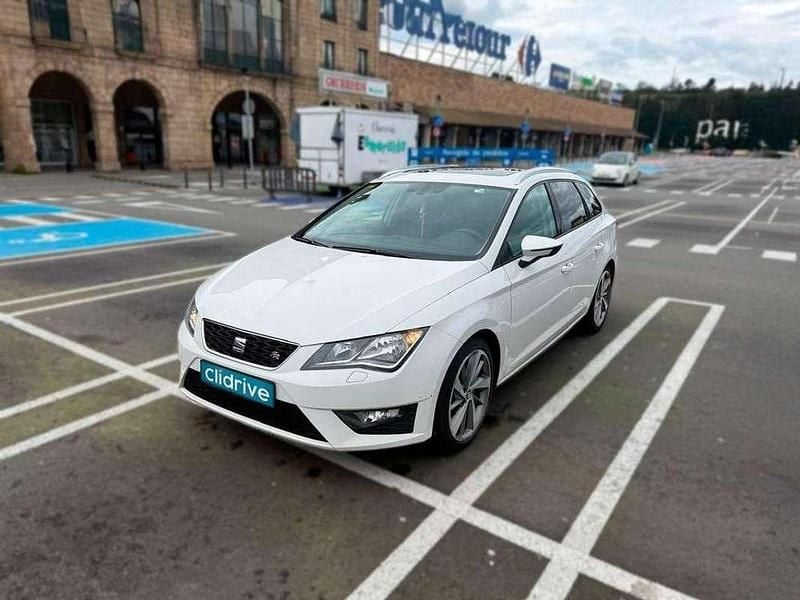 Usado Seat Leon ST FR 184 CV (135 kW) 2015 Blanco Familiar