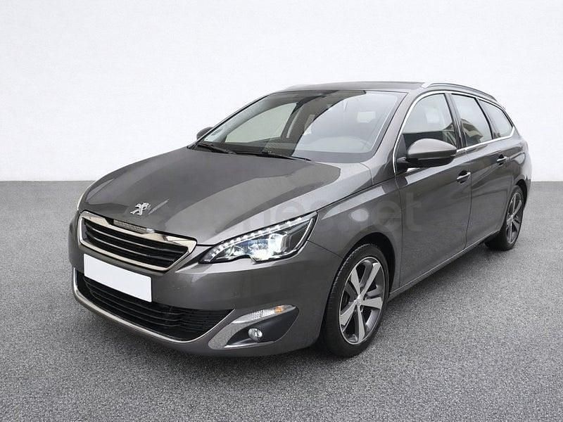 Usado Peugeot 308 SW Allure 120 CV (88 kW) 2016 Gris / plata Familiar